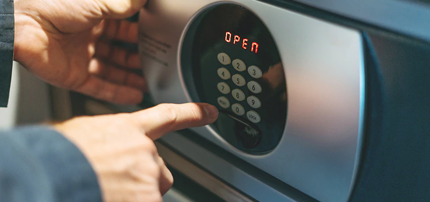 Cash Safe Openers in Champaign, Illinois