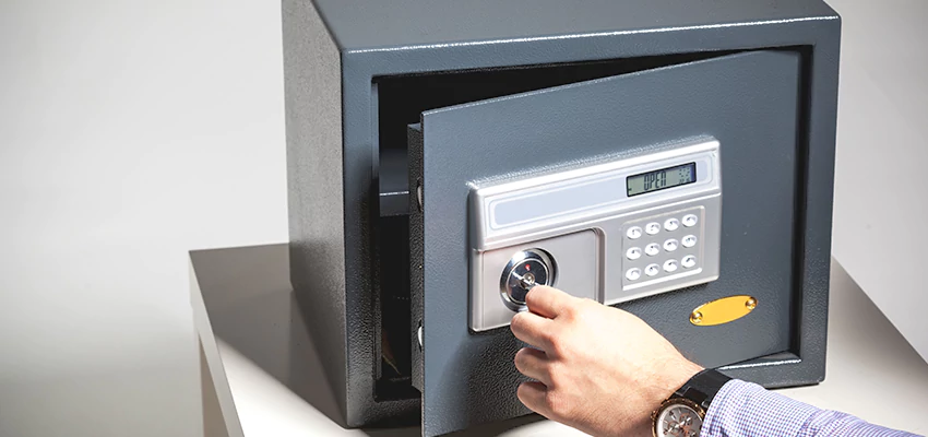 Jewelry Safe Unlocking Service in Champaign, Illinois