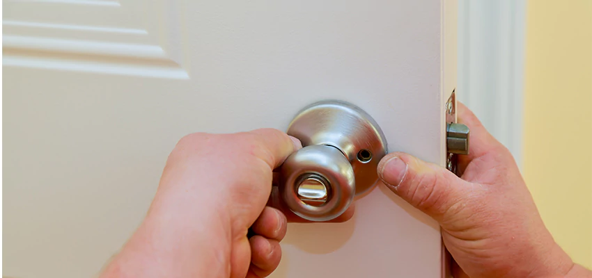 After-hours Locksmith For Lock And Key Installation in Champaign, IL