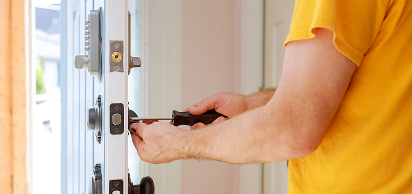 Eviction Locksmith For Key Fob Replacement Services in Champaign, IL